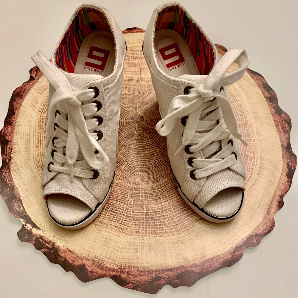 Nine West White High Heel Sneakers With Multicolor Interior